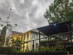 Lotus Guest House